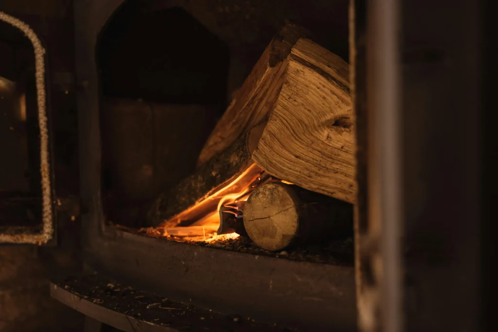 Umweltfreundliches Heizen mit Brennholz